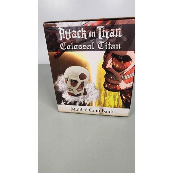 Attack On Titan Colossal Titan Head Coin Bank Horror Skull Anatomy Anime - Picture 5 of 14
